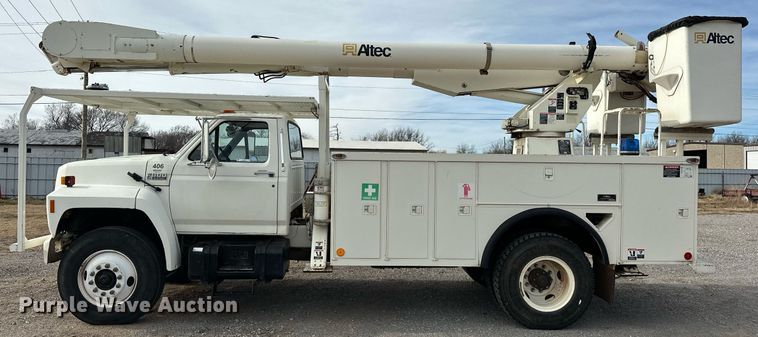 image for item EJ5291 1993 Ford F800 bucket truck