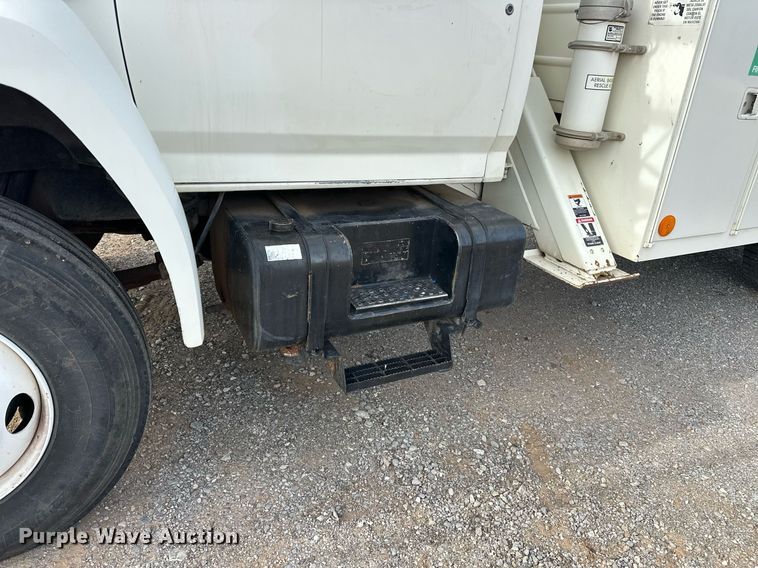 image for item EJ5291 1993 Ford F800 bucket truck