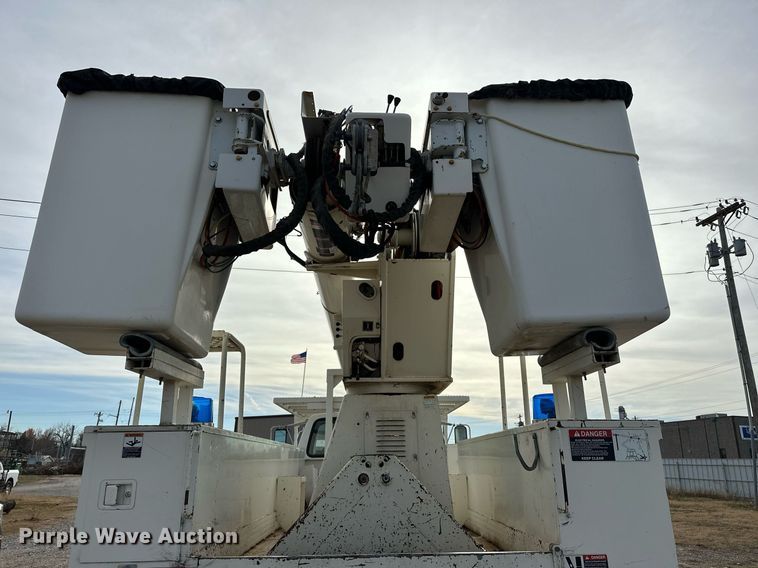 image for item EJ5291 1993 Ford F800 bucket truck