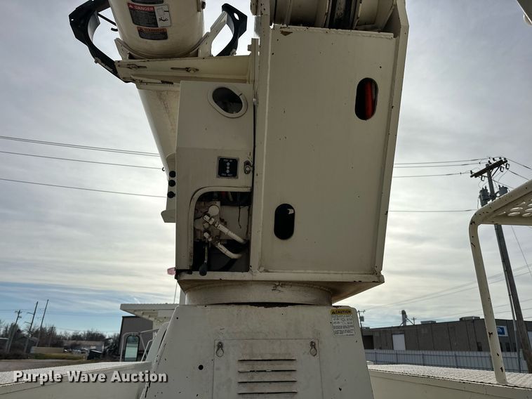 image for item EJ5291 1993 Ford F800 bucket truck