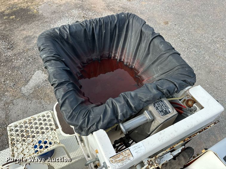 image for item EJ5291 1993 Ford F800 bucket truck