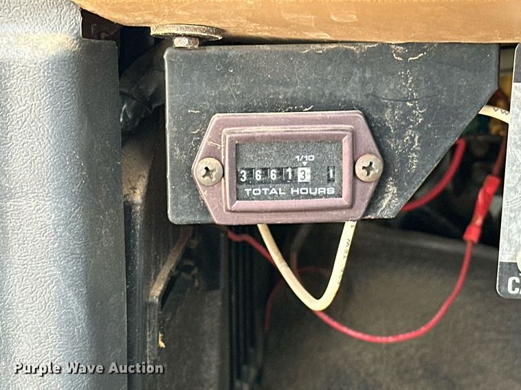 image for item EJ5291 1993 Ford F800 bucket truck