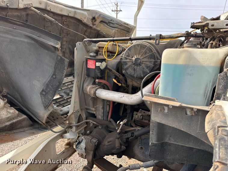 image for item EJ5291 1993 Ford F800 bucket truck