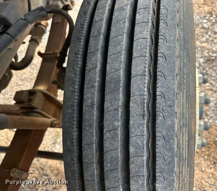 image for item EJ5291 1993 Ford F800 bucket truck