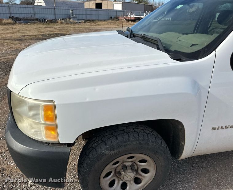 image for item EJ5292 2009 Chevrolet Silverado 1500 Crew Cab pickup truck