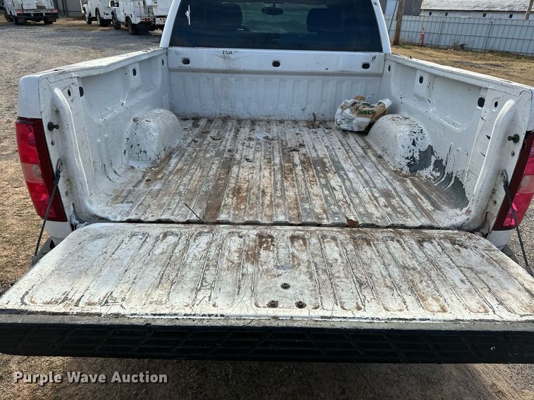 image for item EJ5292 2009 Chevrolet Silverado 1500 Crew Cab pickup truck