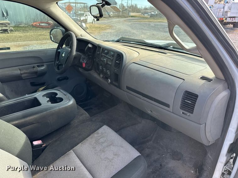 image for item EJ5292 2009 Chevrolet Silverado 1500 Crew Cab pickup truck