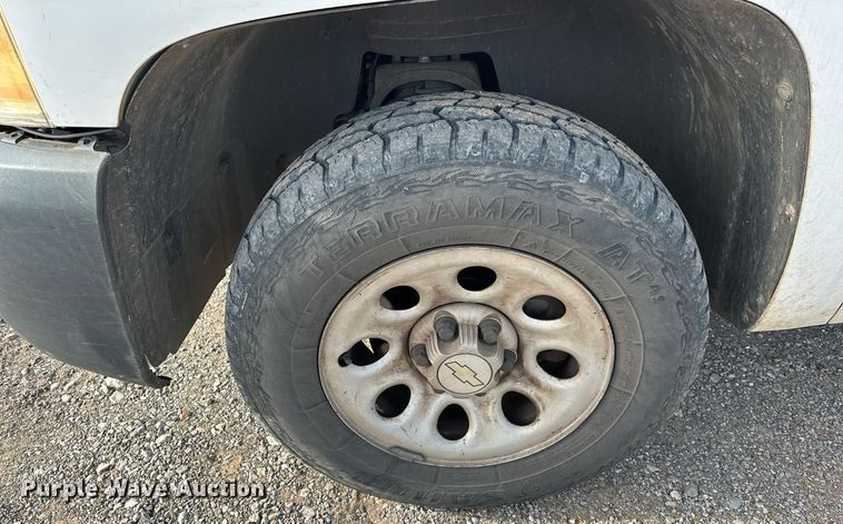 image for item EJ5292 2009 Chevrolet Silverado 1500 Crew Cab pickup truck