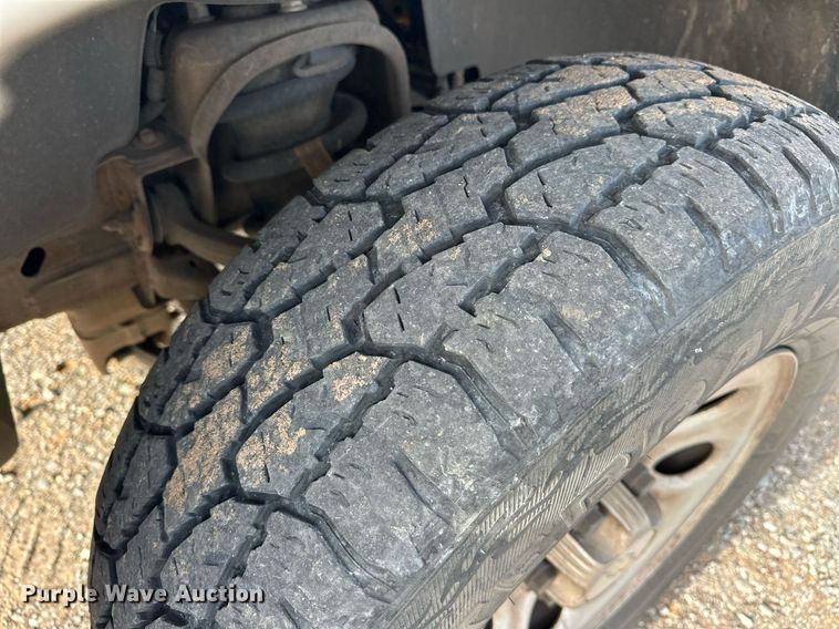 image for item EJ5292 2009 Chevrolet Silverado 1500 Crew Cab pickup truck