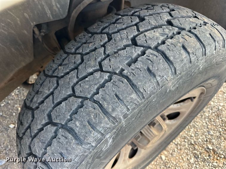 image for item EJ5292 2009 Chevrolet Silverado 1500 Crew Cab pickup truck