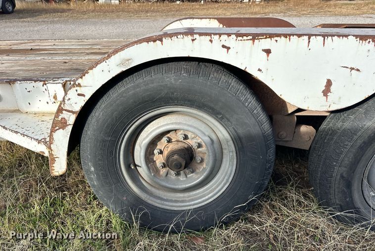 image for item EJ5293 1991 Shop built  utility trailer