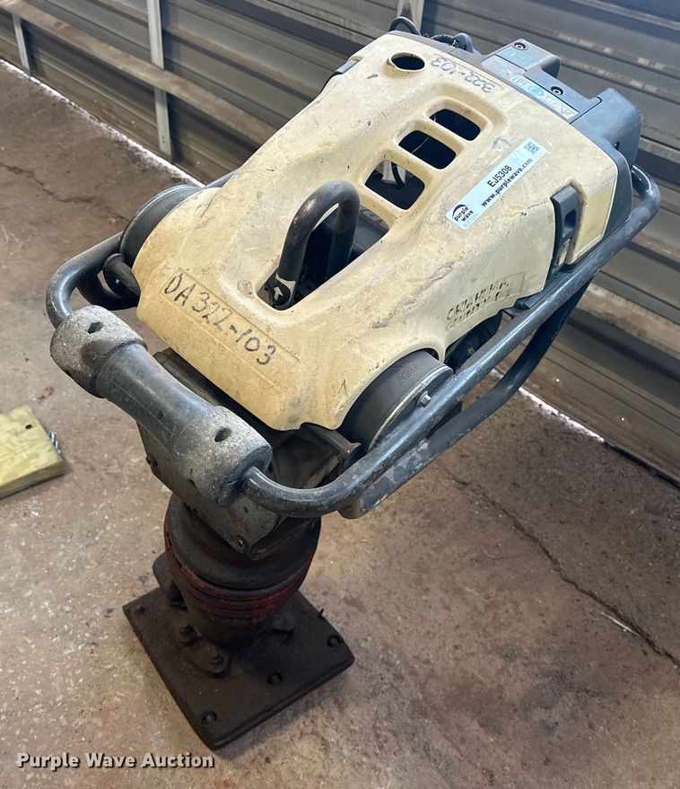 image for item EJ5308 Dynapac LT6000 plate compactor