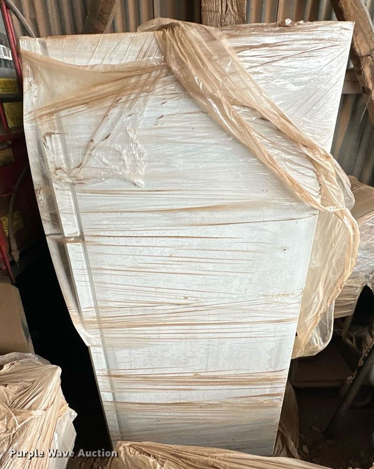 image for item EJ5312 Refrigerator