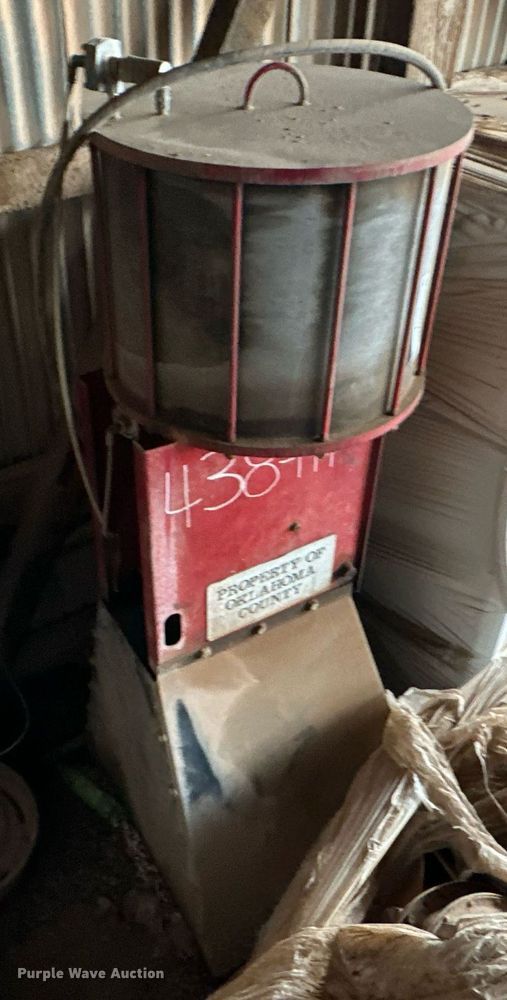 image for item EJ5313 Oil filter crusher