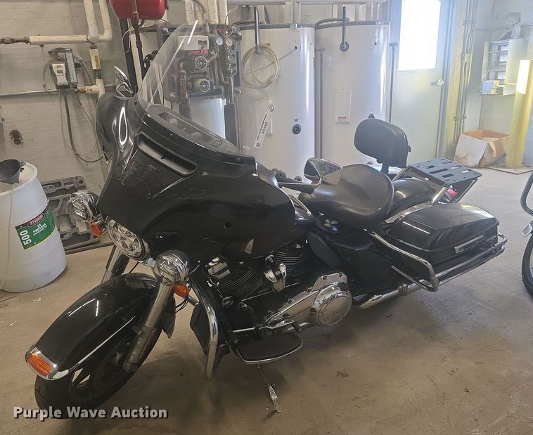 image for item EK6326 2019 Harley Davidson FLHTP Electra Glide Police motorcycle