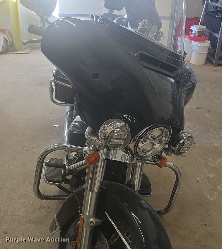 image for item EK6326 2019 Harley Davidson FLHTP Electra Glide Police motorcycle