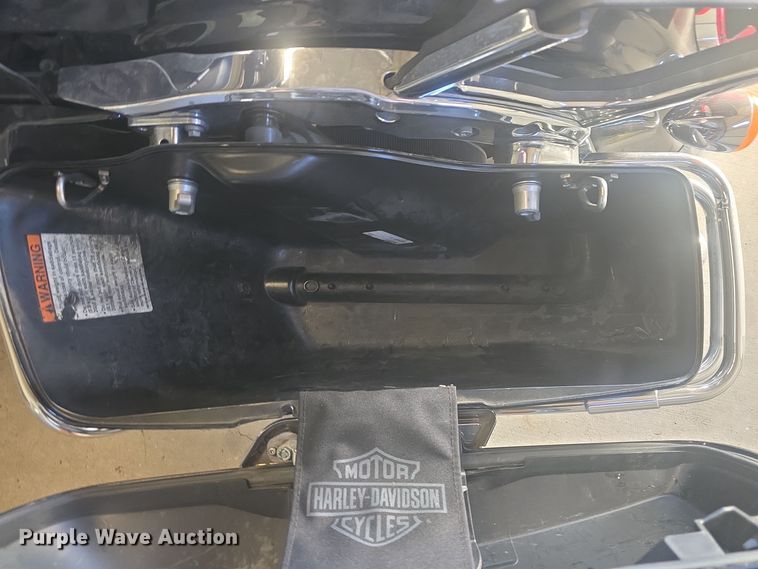 image for item EK6327 2019 Harley Davidson FLHTP Police Electra Glide motorcycle