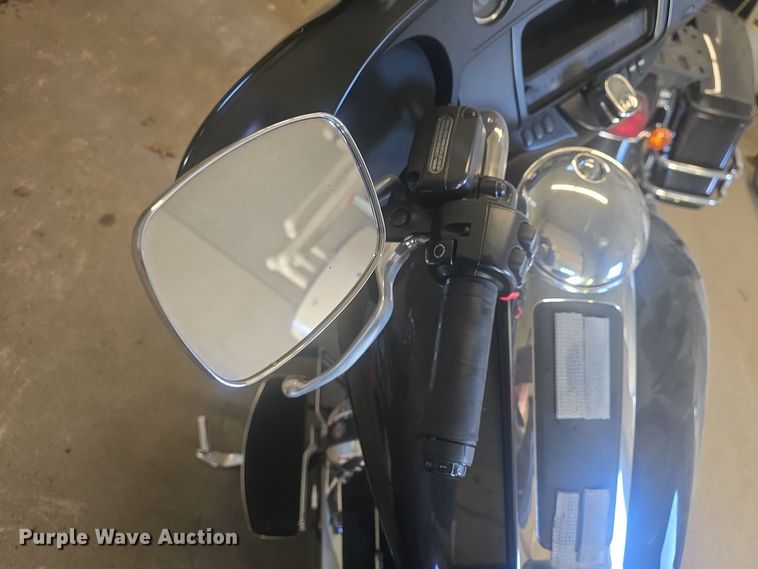 image for item EK6327 2019 Harley Davidson FLHTP Police Electra Glide motorcycle