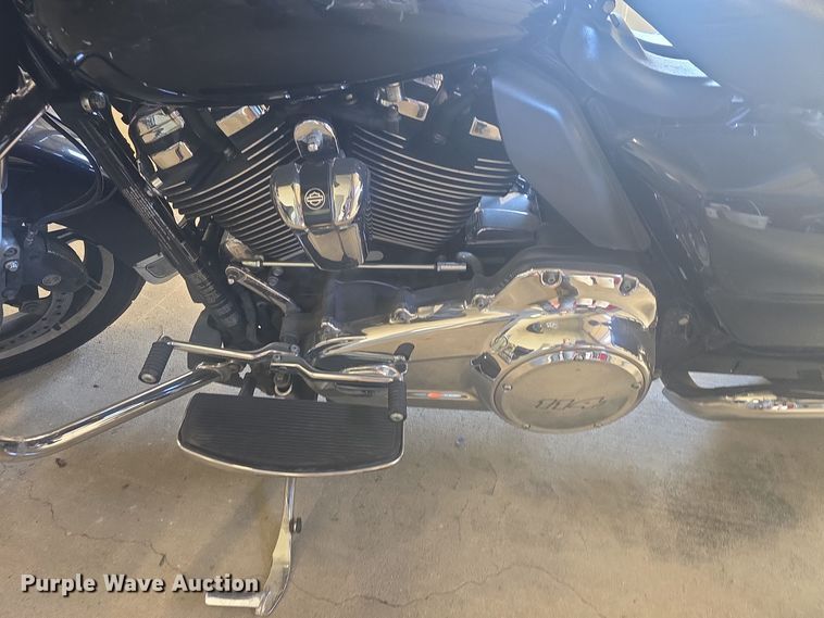 image for item EK6327 2019 Harley Davidson FLHTP Police Electra Glide motorcycle