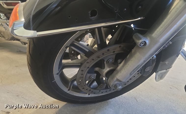 image for item EK6327 2019 Harley Davidson FLHTP Police Electra Glide motorcycle