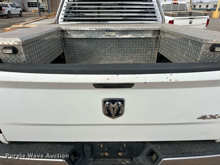 image for item ER1022 2014 Dodge Ram 1500 Crew Cab pickup truck