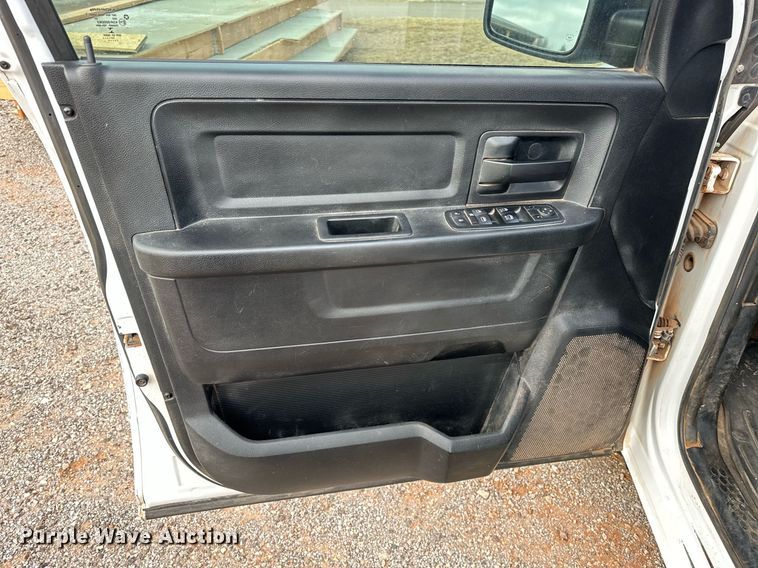 image for item ER1022 2014 Dodge Ram 1500 Crew Cab pickup truck