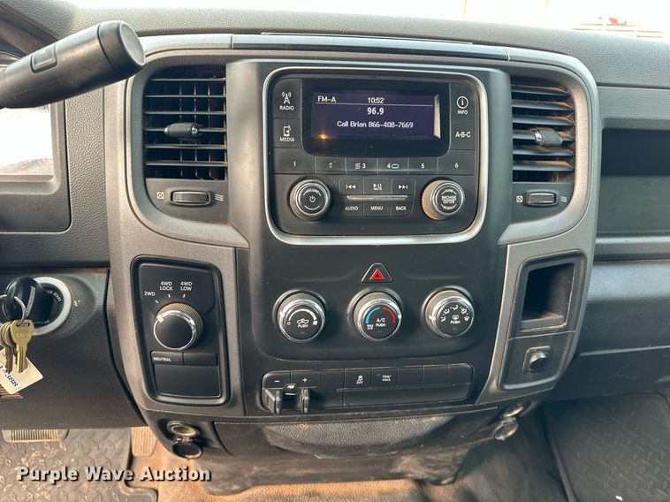 image for item ER1022 2014 Dodge Ram 1500 Crew Cab pickup truck