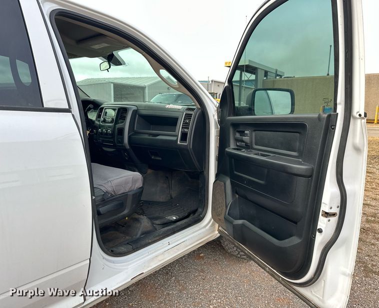 image for item ER1022 2014 Dodge Ram 1500 Crew Cab pickup truck