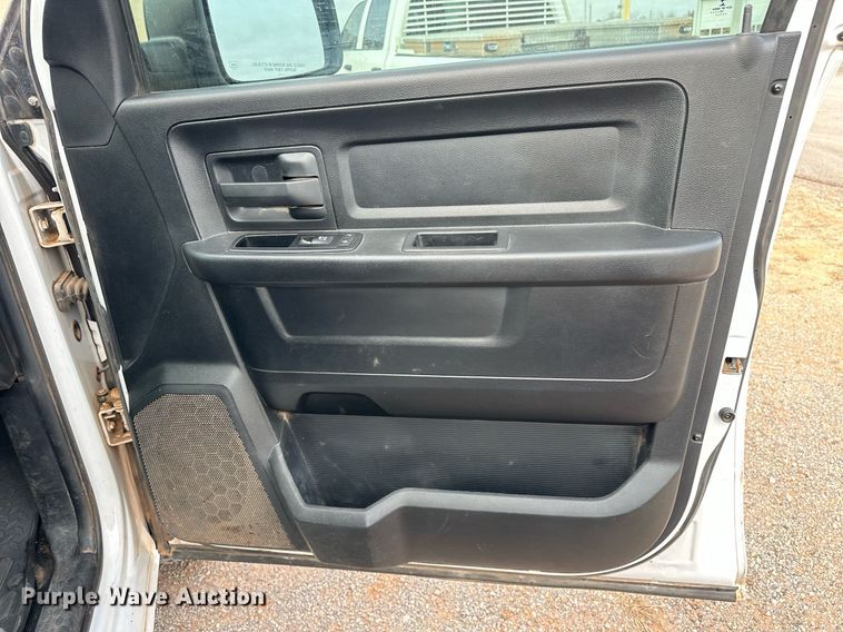 image for item ER1022 2014 Dodge Ram 1500 Crew Cab pickup truck
