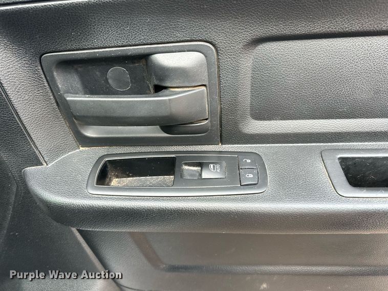 image for item ER1022 2014 Dodge Ram 1500 Crew Cab pickup truck