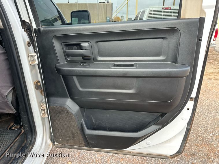 image for item ER1022 2014 Dodge Ram 1500 Crew Cab pickup truck