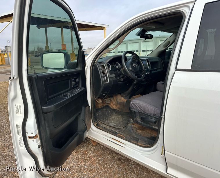 image for item ER1023 2014 Dodge Ram 1500 Crew Cab pickup truck