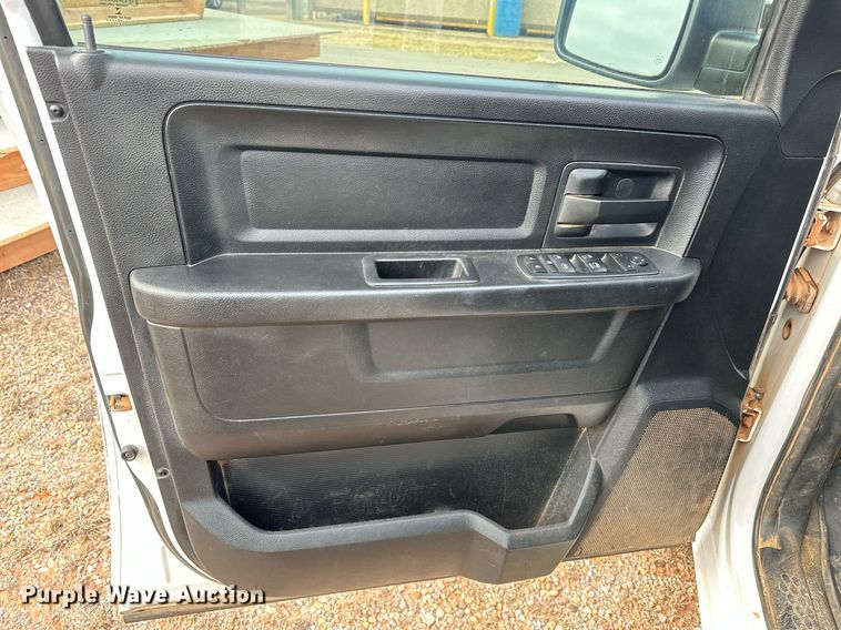 image for item ER1023 2014 Dodge Ram 1500 Crew Cab pickup truck
