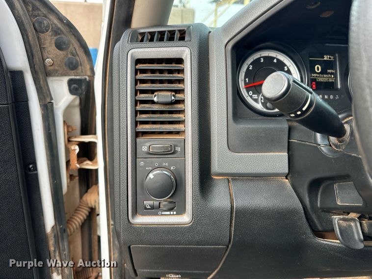 image for item ER1023 2014 Dodge Ram 1500 Crew Cab pickup truck