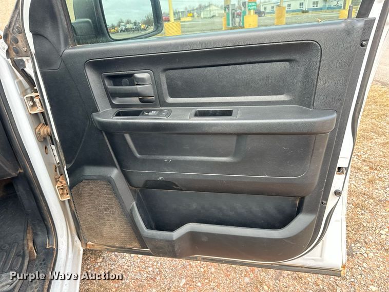 image for item ER1023 2014 Dodge Ram 1500 Crew Cab pickup truck