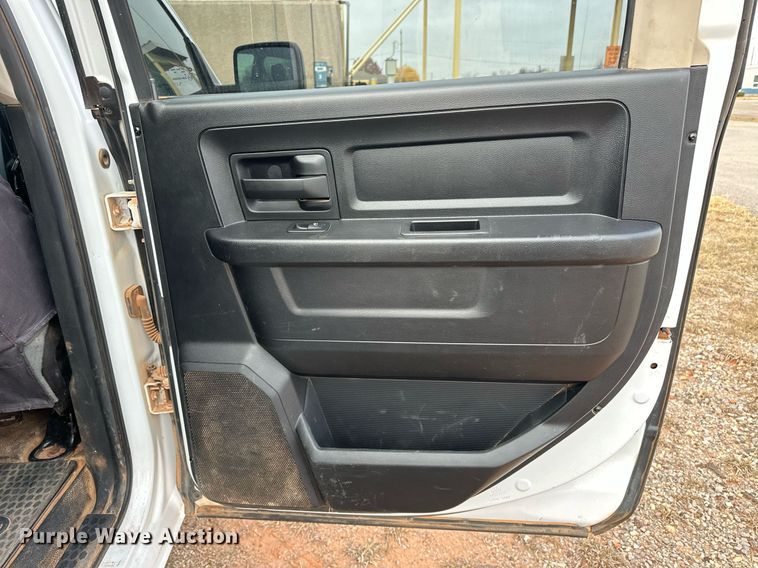 image for item ER1023 2014 Dodge Ram 1500 Crew Cab pickup truck