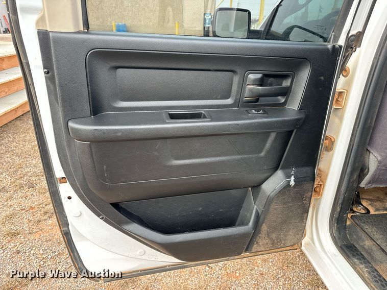 image for item ER1023 2014 Dodge Ram 1500 Crew Cab pickup truck