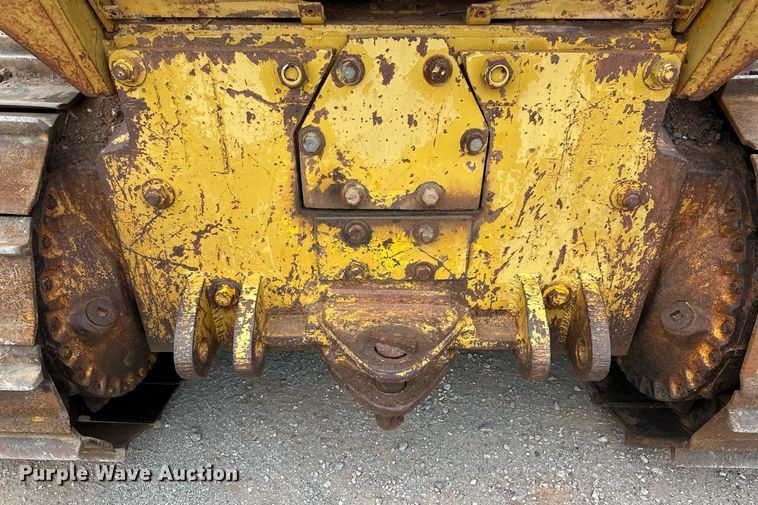 image for item ER1025 1973 Caterpillar D6C dozer
