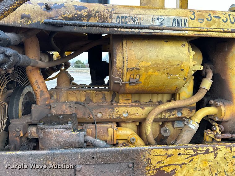image for item ER1025 1973 Caterpillar D6C dozer