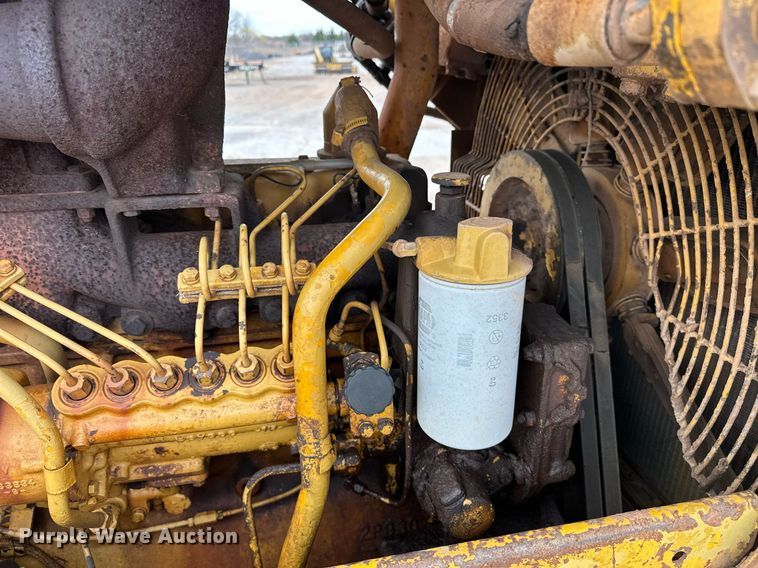 image for item ER1025 1973 Caterpillar D6C dozer