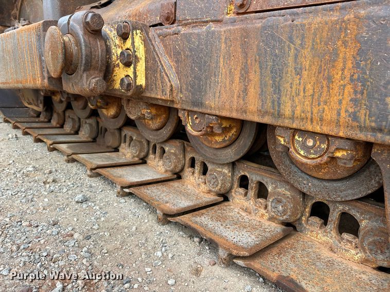 image for item ER1025 1973 Caterpillar D6C dozer