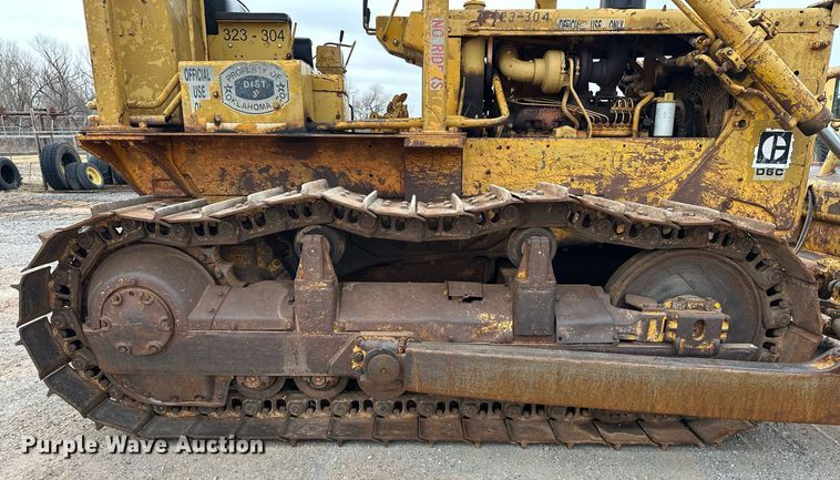 image for item ER1025 1973 Caterpillar D6C dozer