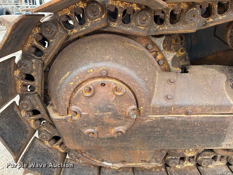 image for item ER1025 1973 Caterpillar D6C dozer