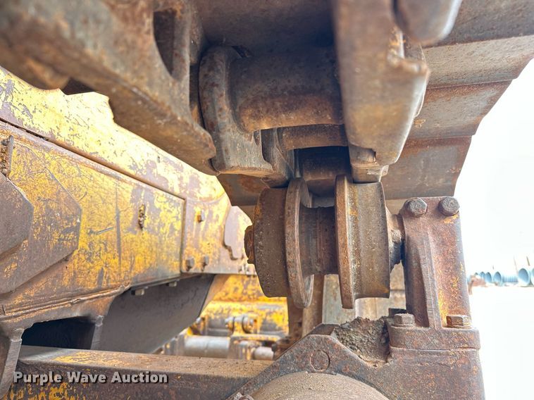 image for item ER1025 1973 Caterpillar D6C dozer