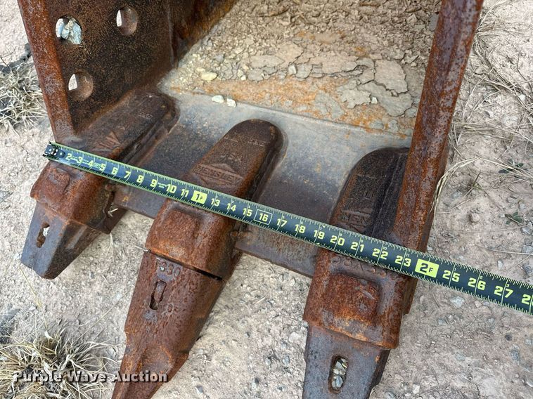 image for item ER1029 Hensley 24