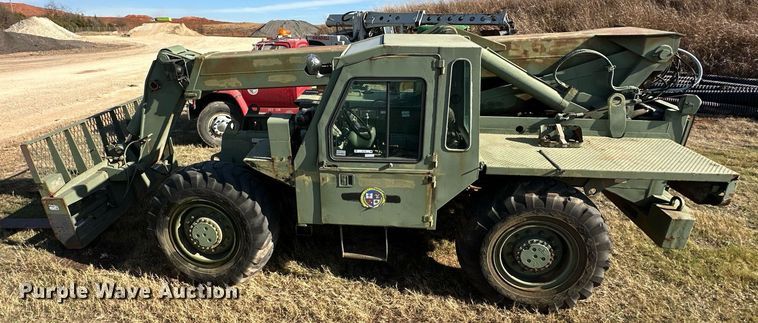 image for item ER1039 1990 Lull MLULL 10K telehandler