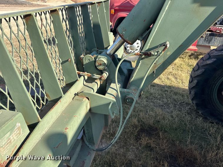 image for item ER1039 1990 Lull MLULL 10K telehandler