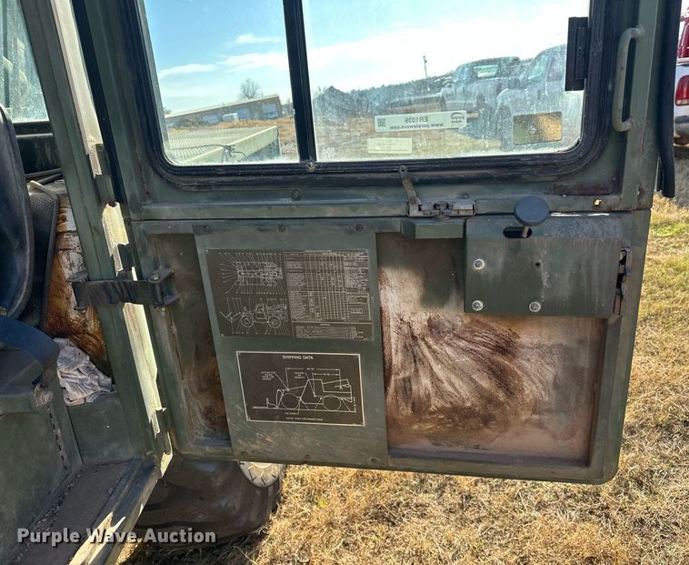 image for item ER1039 1990 Lull MLULL 10K telehandler