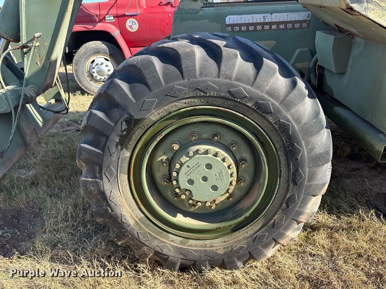 image for item ER1039 1990 Lull MLULL 10K telehandler
