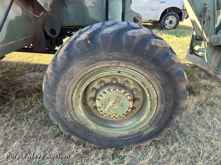 image for item ER1039 1990 Lull MLULL 10K telehandler